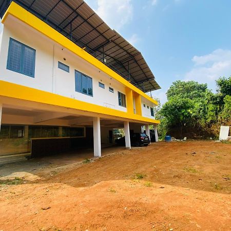 Erumely Central Homes Mundakayam ภายนอก รูปภาพ