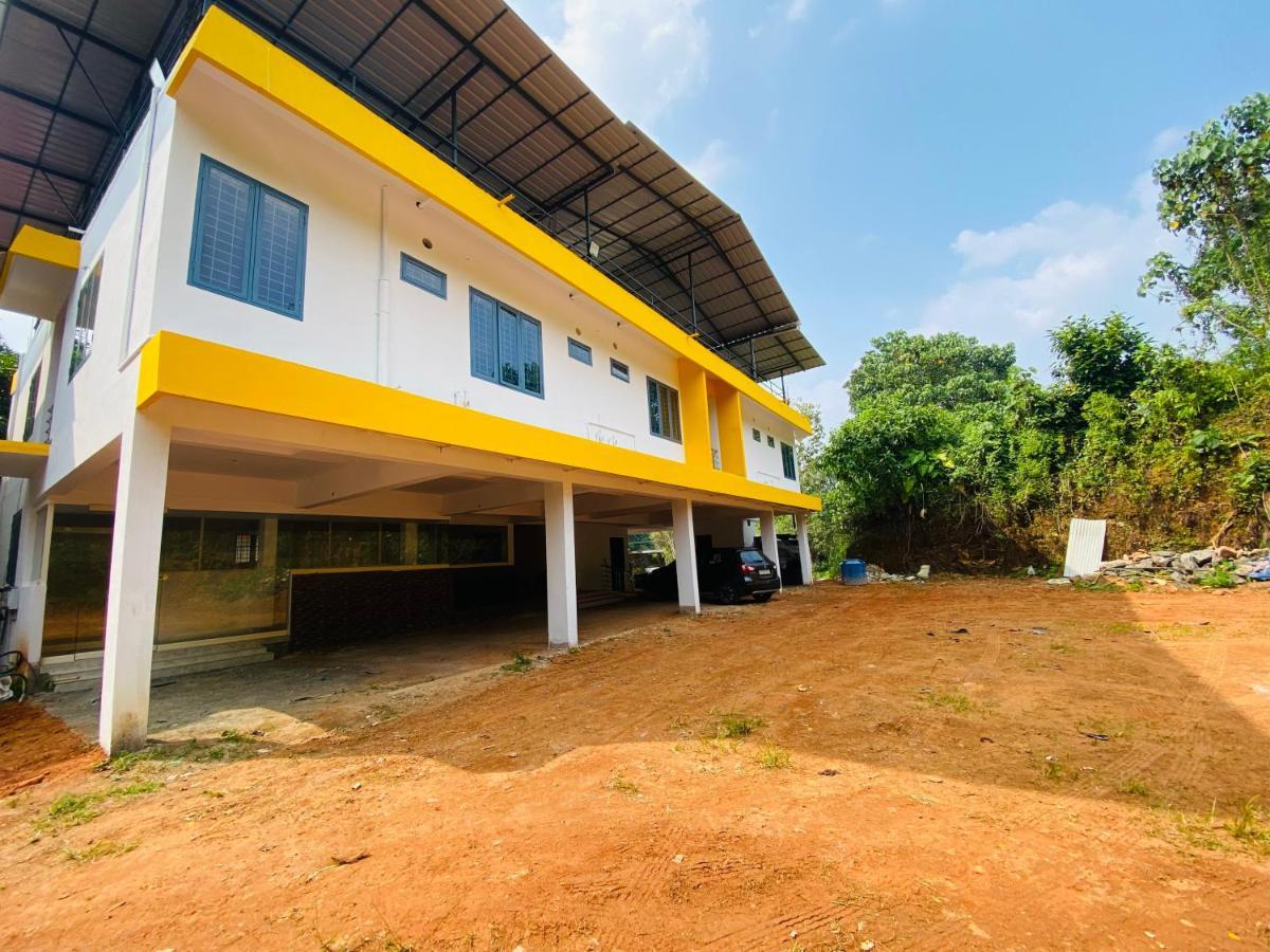 Erumely Central Homes Mundakayam ภายนอก รูปภาพ